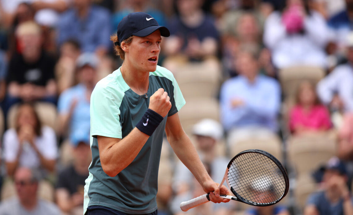 Jannik Sinner, il tennista azzurro nel terzo turno degli Open di Francia ha eliminato Mackenzie McDonald