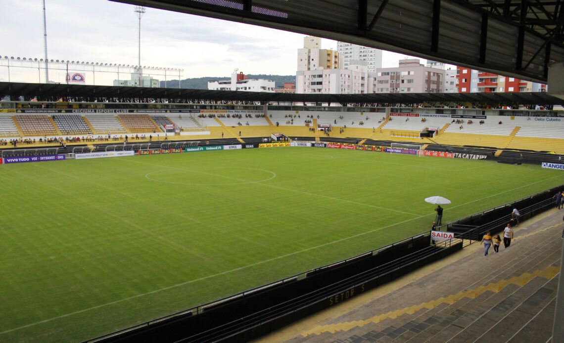 Una panoramica dello stadio Heriberto Hulse, casa del Criciuma